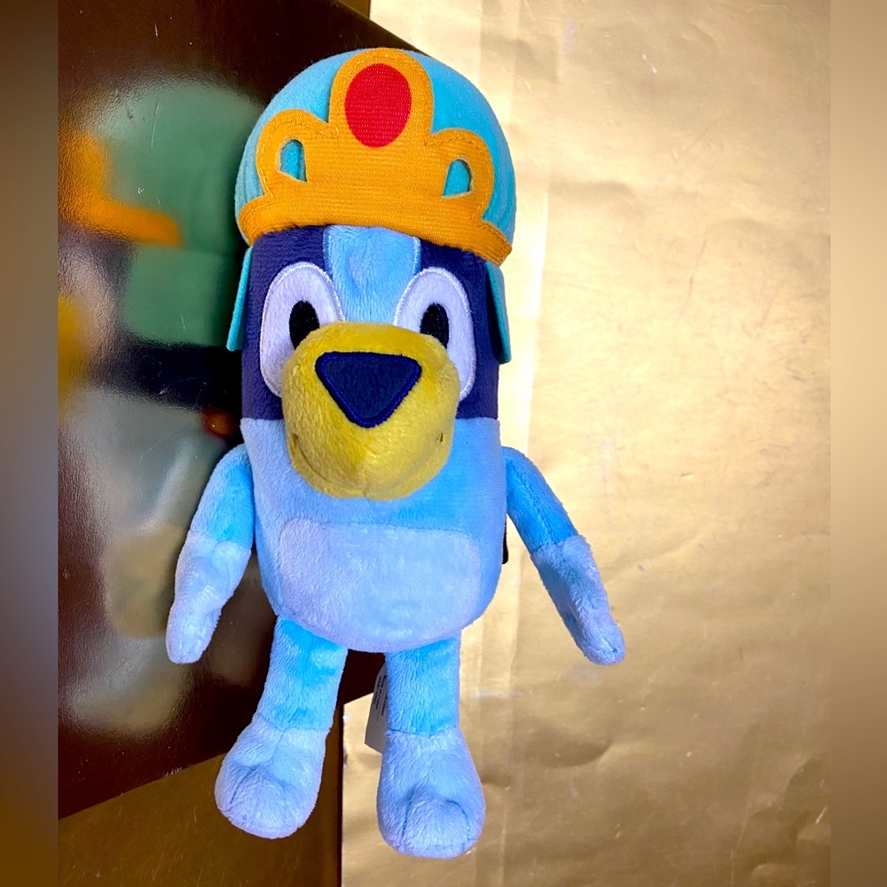 BLUEY ROYAL PRINCE HEELER DOG PLUSH WITH CAPE & CROWN LUDO STUDIOS 8.5”